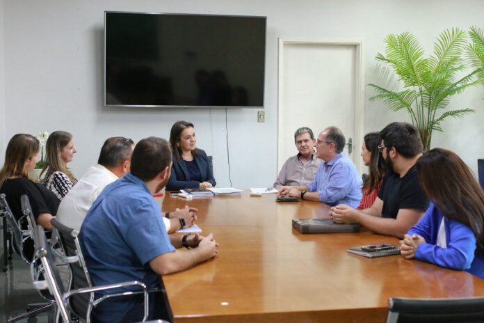 Prefeita Adriane Lopes recebe representantes do Parque Tecnológico de São José dos Campos