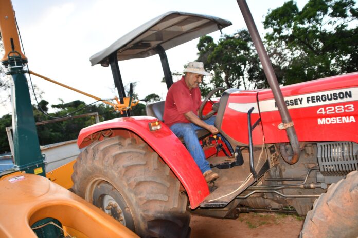 Prefeitura abre processo seletivo para contratar operador de máquinas e implementos agrícolas
