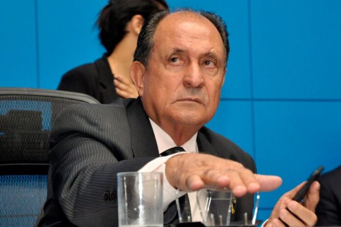Teixeira recorre ao Governo do Estado e União para construção de casas em Itaporã