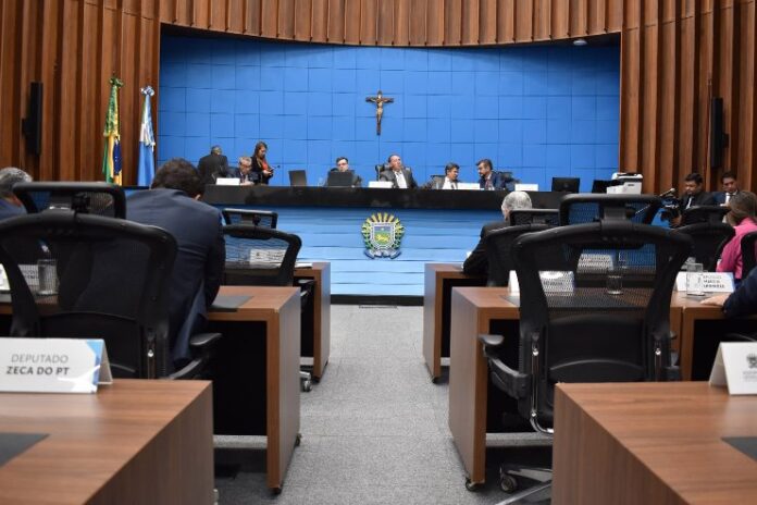 Deputados devem votar projeto da LDO em primeira discussão nesta quarta-feira