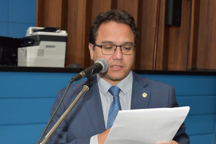 Pedrossian Neto apresenta projeto que permitirá acordos de cooperação entre MS e Chile