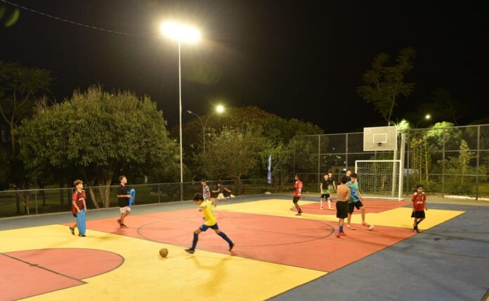 Prefeitura entrega revitalização da praça do Coophafé com Programa Movimenta Campo Grande