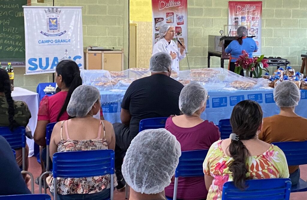 Prefeitura leva curso de pães caseiros e salgados ao Jardim São Conrado