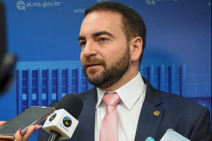 Projeto de João César Mattogrosso sobre o uso de telas por crianças vai para sanção