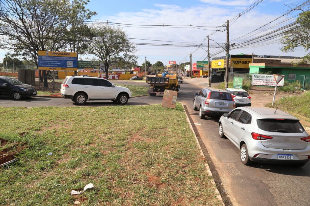 Reordenamento na Avenida Três Barras avança e Prefeitura alerta sobre interdições na região
