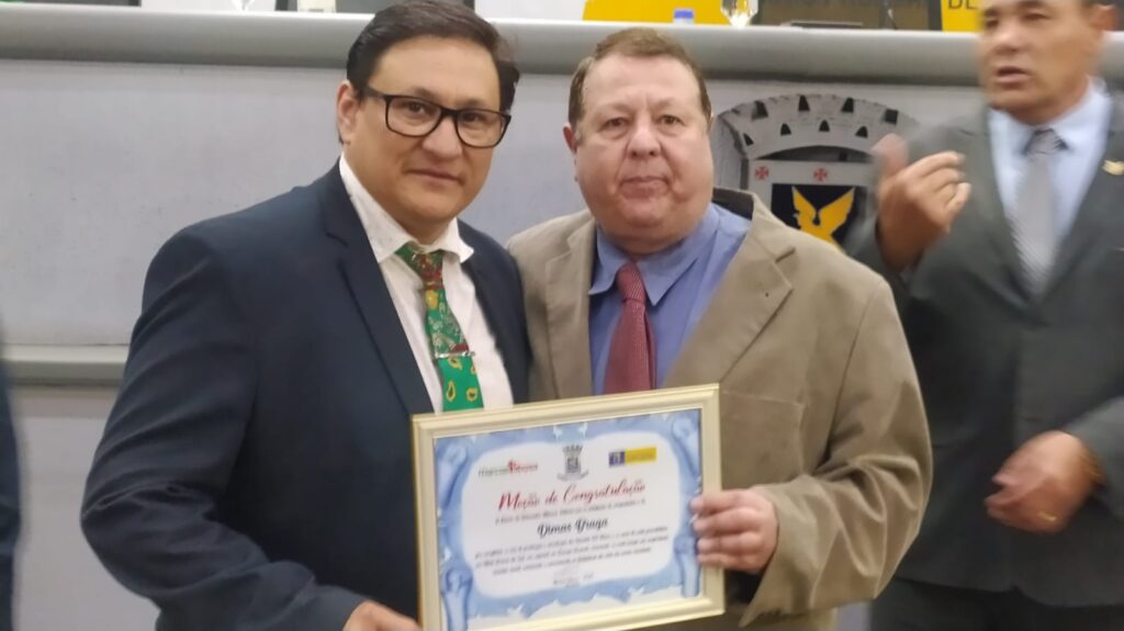 Vereador Tabosa homenageia os 36 anos de Dimas Braga no jornalismo em Campo Grande