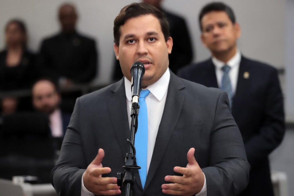 William Maksoud realiza ação social nos bairros Cristo Redentor, Estrela Parque e região
