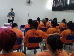 Agosto Lilás: Campanha de combate à violência contra a mulher é realizada em presídios do estado