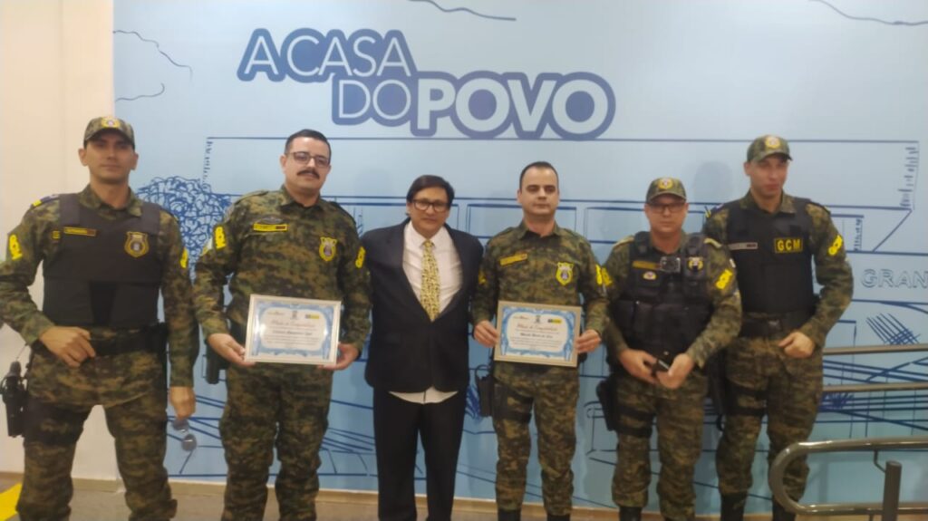 Em sessão da Câmara, vereador Tabosa congratula ato heroico de Guardas Municipais que evitaram suicídio