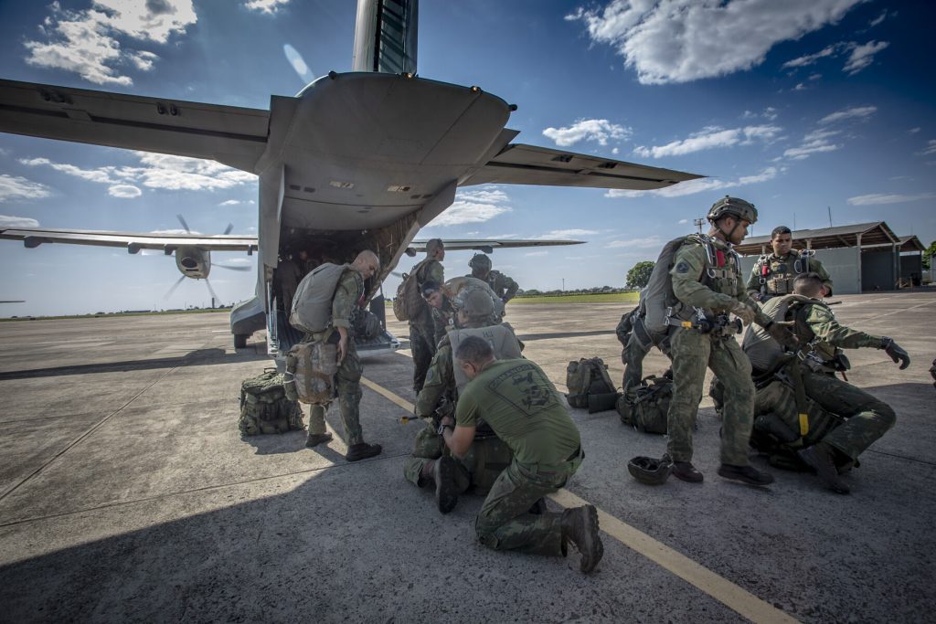 FAB utiliza aeroporto de Bonito para treinamento militar com participação da Guarda Aérea de Nova Iorque