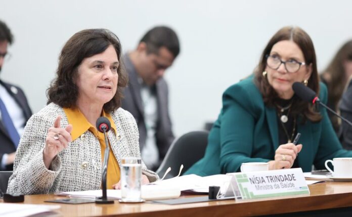 Caos da Saúde Pública Federal RJ e medicamentos sem registro da ANVISA - Esclarecimentos acerca do caos da Saúde Pública Federal do RJ e aquisição de medicamentos sem registro da Anvisa. Ministra da Saúde, Nísia Trindade e Dep. Bia Kicis (PL - DF)