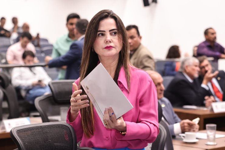 Naviraí: Deputada solicita aparelhos de ar condicionado para hospital