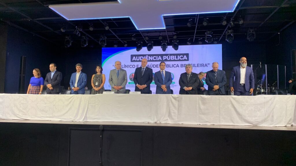 Representando a SES, HRMS participa de audiência pública sobre “O Clínico e a Saúde Pública Brasileira”