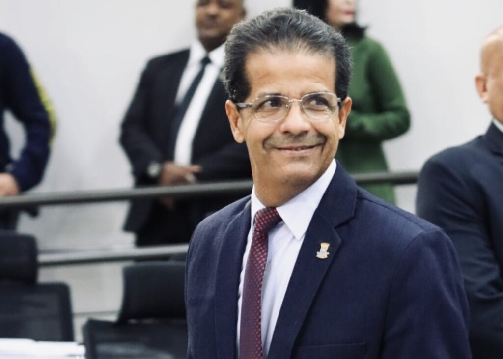 Vereador Edu Miranda vota a favor do pagamento do piso salarial dos Emfermeiros