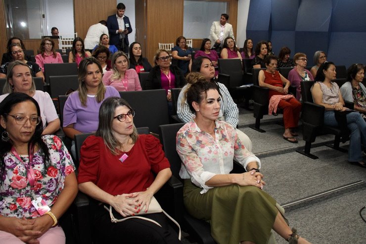 <b>Agosto Lilás</b>: ALEMS proporciona tarde de conhecimento e autoestima da mulher