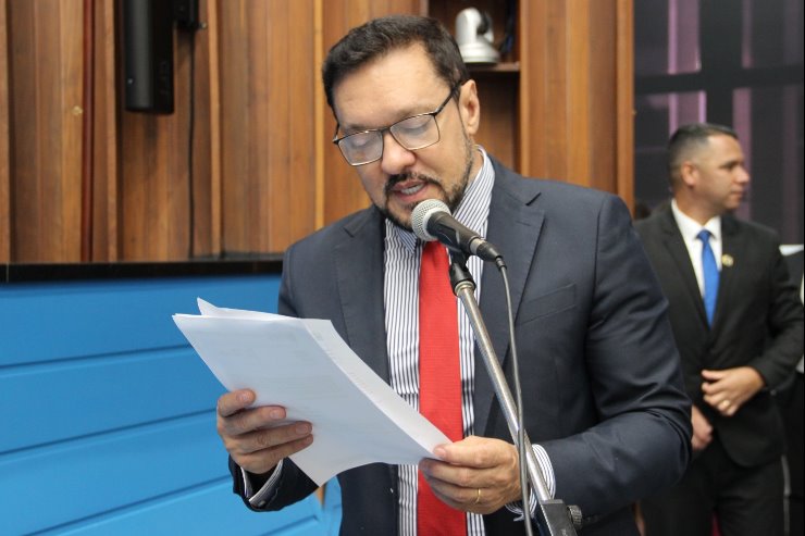 Aprovado em 1ª votação projeto de Lucas de Lima que institui o “Julho Âmbar”