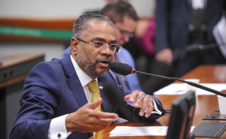 Audiência Pública - Comissão de Ética do Futebol Brasileiro – CEFB. Dep. Márcio Marinho (REPUBLICANOS-BA)