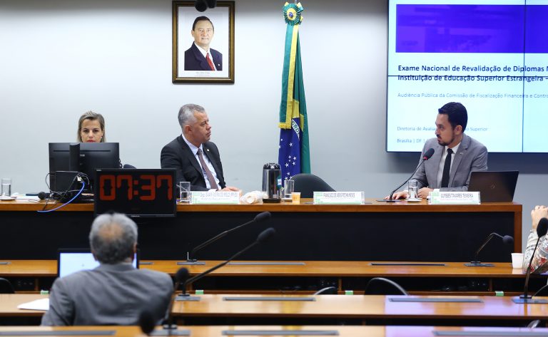 Audiência Pública – Revalida