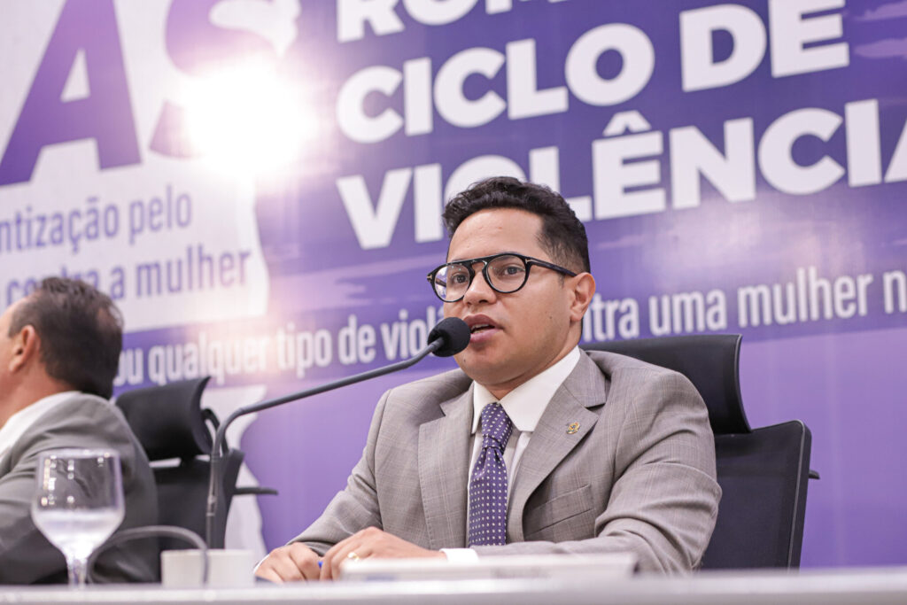 Grupo que discute sobre Educação para crianças com TEA é restabelecido com lei de Papy