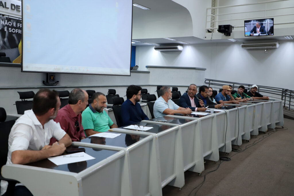 Promotores e praticantes defendem espaço próprio para eventos de som e encontros de motos