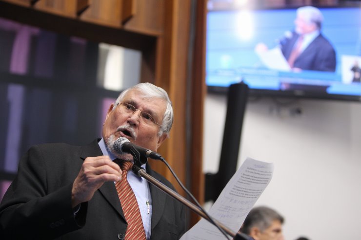 Zeca do PT solicita implantação de Clínica de Hemodiálise em Cassilândia
