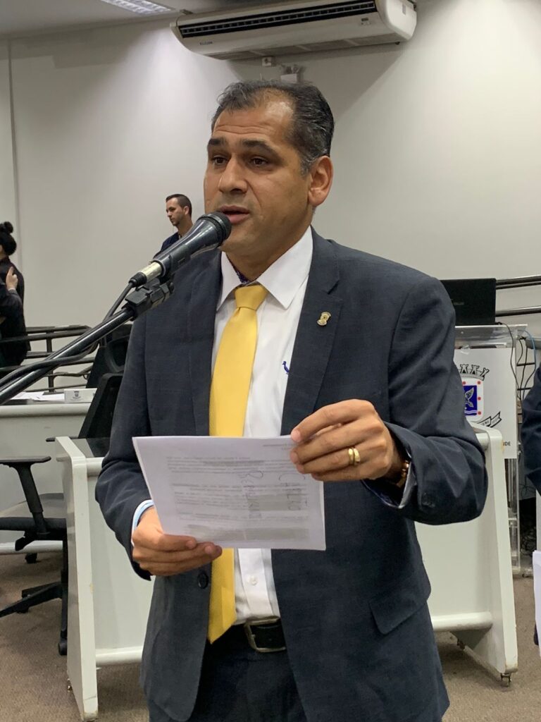 Betinho discute medidas para prevenir atropelamento de capivaras no Aero Rancho