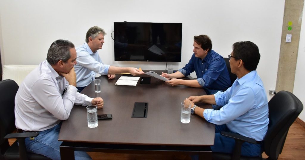 Governo de MS entrega licença e Neomille começa a produzir etanol de milho até dezembro