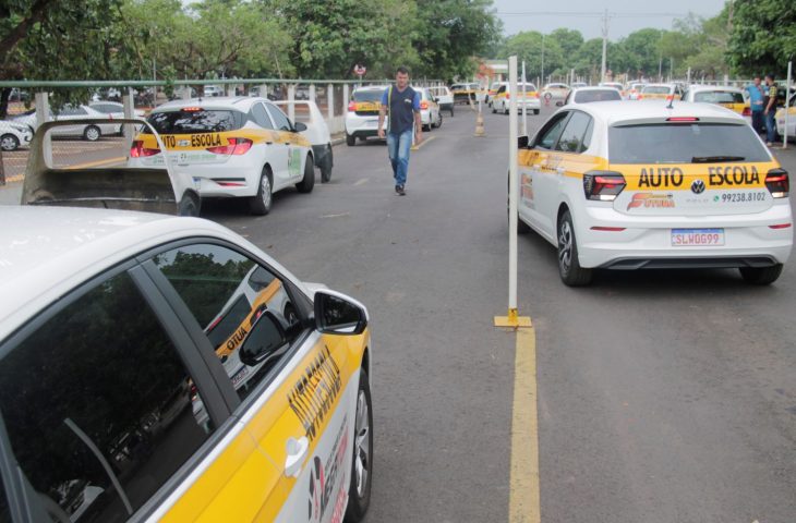 Primeiro dia de mutirão tem quase 300 agendamentos de exames de carro