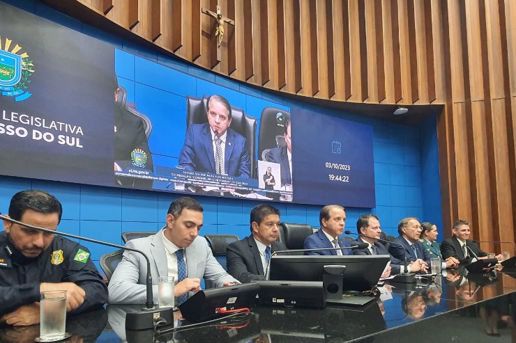 Profissionais da Segurança Pública recebem homenagem do Parlamento Estadual