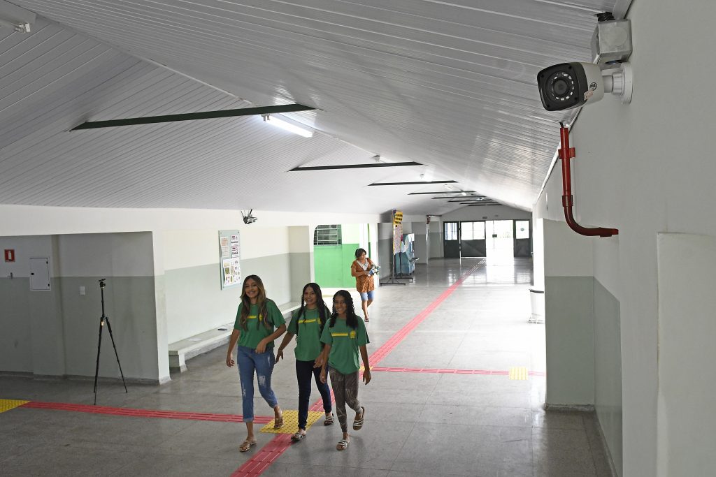 Com tecnologia e inovação, ensino na Rede Estadual é aprovado por alunos, professores e pais em MS