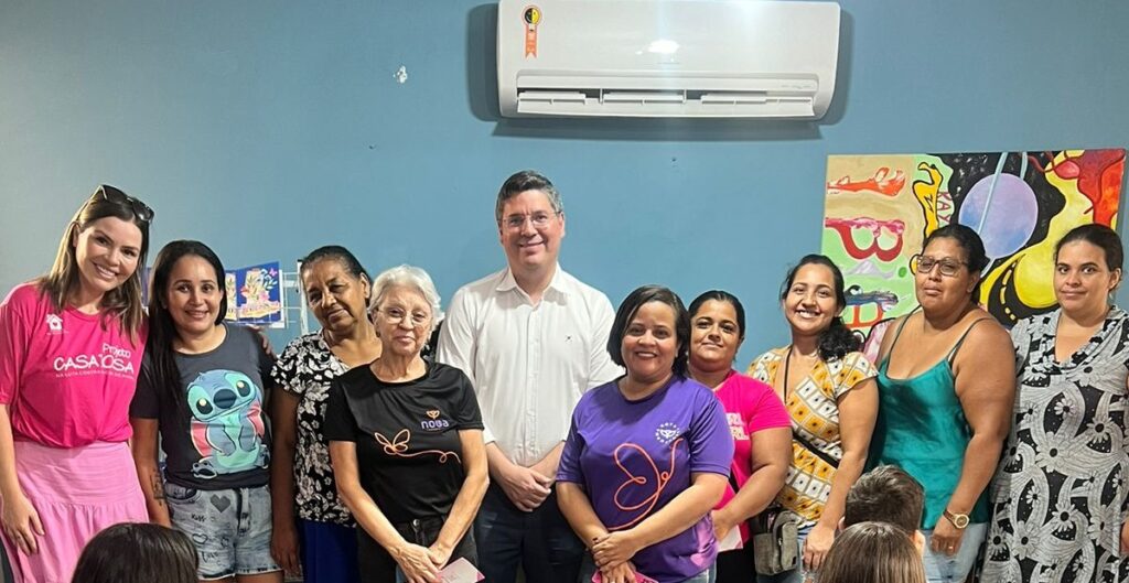 Dr. Victor Rocha bate-papo com mães do Projeto Nova Transforma