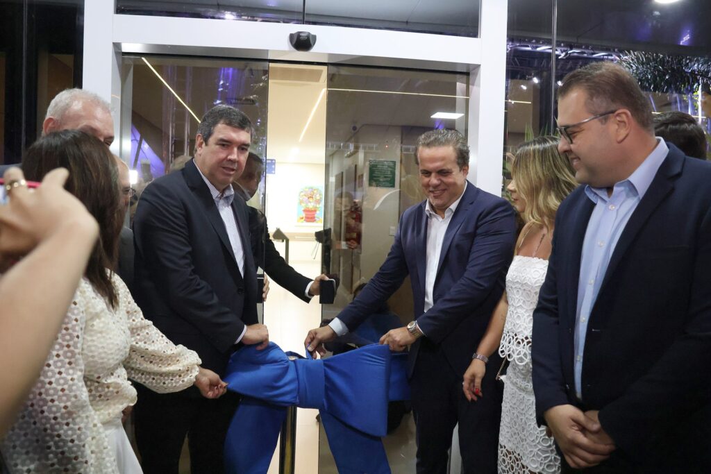 Em Dourados, governador Eduardo Riedel participa da entrega do novo hospital da Cassems