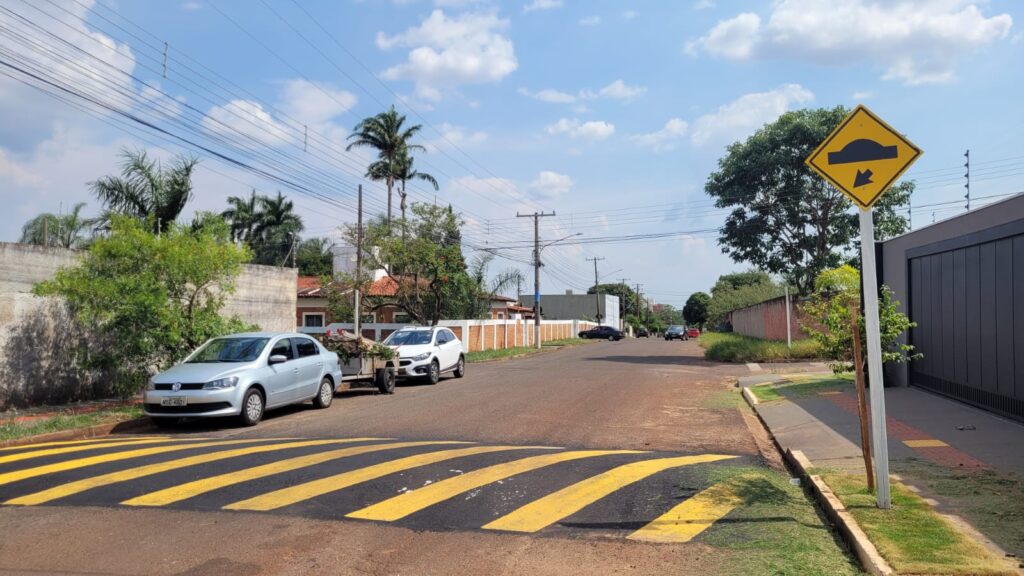 Ronilço Guerreiro atende pedido de moradores e garante quebra-molas na Rua do Sacramento