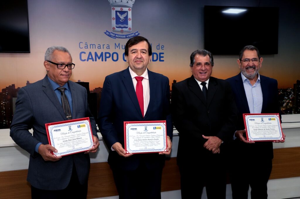 Vereador Ademir Santana entrega Moção de Congratulação pela Celebração de Fraternidade e Cultura da 6ª Festa das Nações Maçônicas – MS ‘Solidariedade’