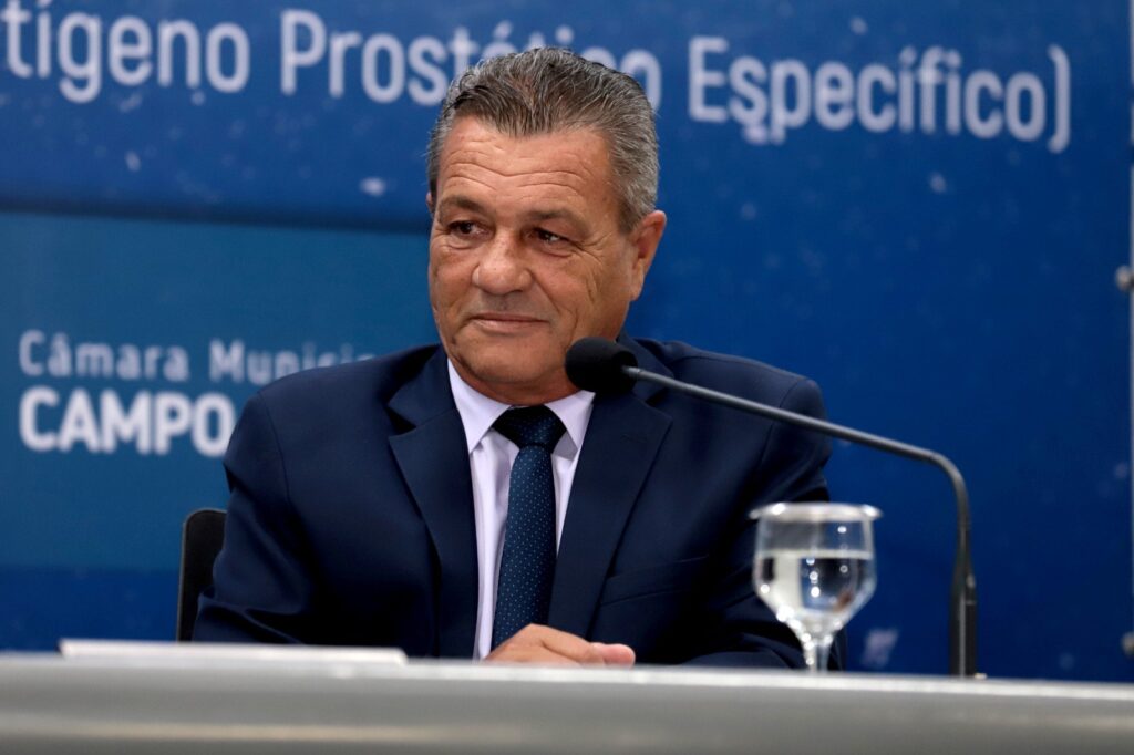 Vereador Delei solicita encascalhamento  e patrolamento para bairros da capital