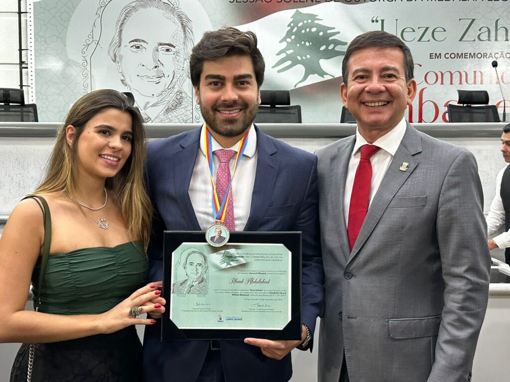 Vereador Villasanti homenageia Comunidade Libanesa