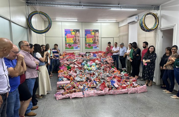 Ageprev arrecada mais de 1,1 mil brinquedos na campanha Caixa Encantada