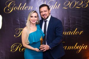 Deputado Lucas de Lima recebe troféu "Político Destaque"