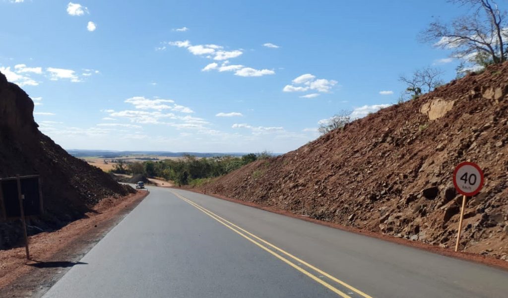 Pavimentação de rodovias no sudoeste de MS integra regiões e cria conexão com a Rota Bioceânica