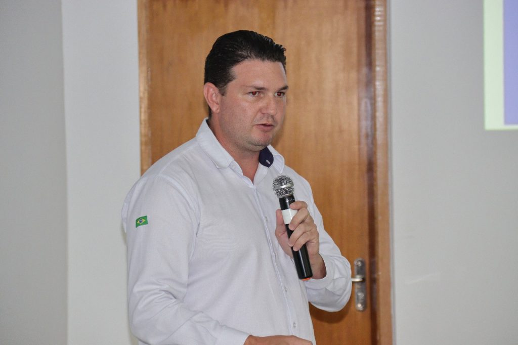Estrada-parque: comunidade conhece projeto de retirada de madeira e propõe medidas de mitigação