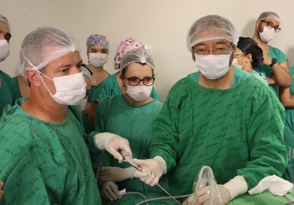 Hospital Regional opera bebê ainda no útero da mãe, procedimento inédito na unidade