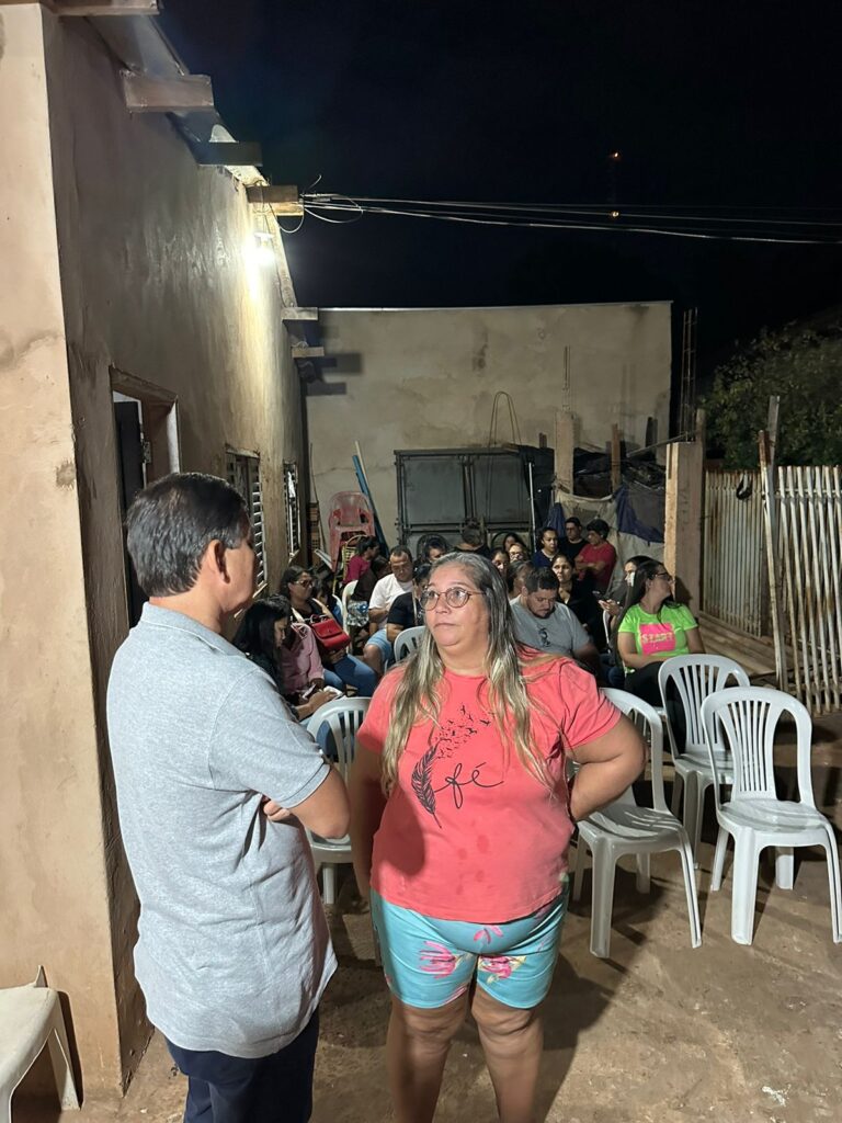 Coronel Villasanti ouve moradores do Jardim Itatiaia