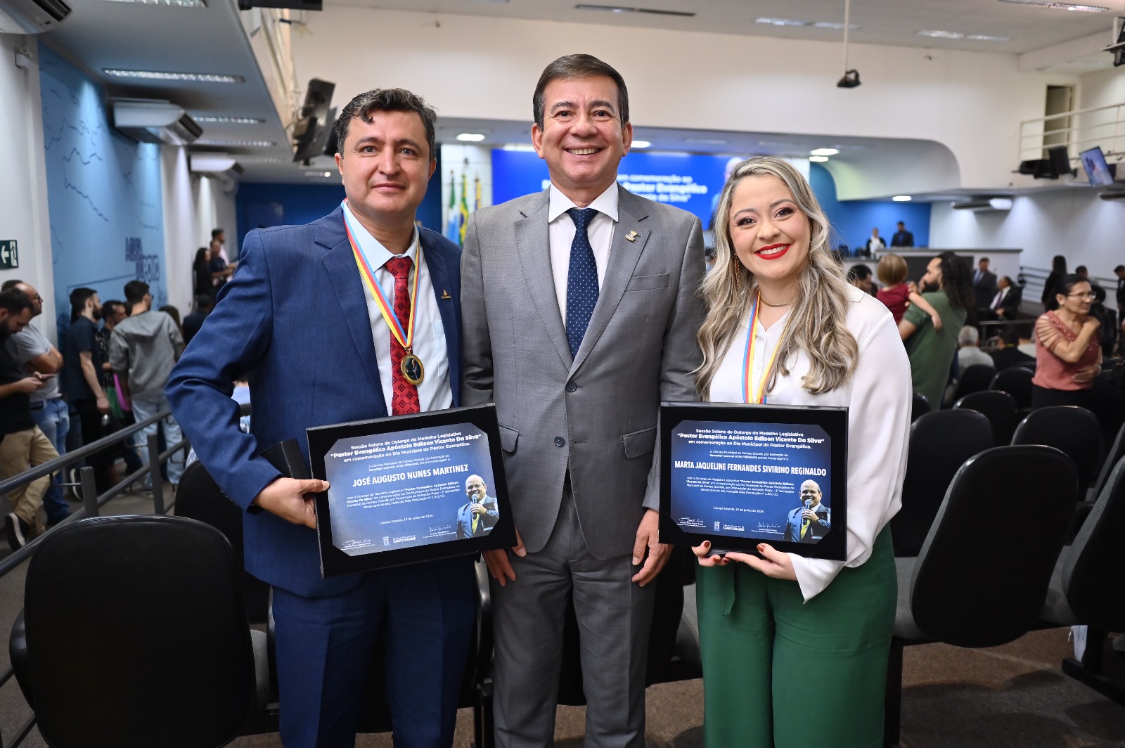 Sessão Solene homenageia comunidade Evangélica